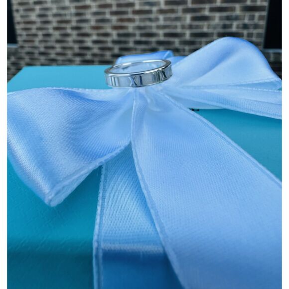 New Tiffany & Co Atlas Band in silver, Sz 5 - Picture 3 of 6